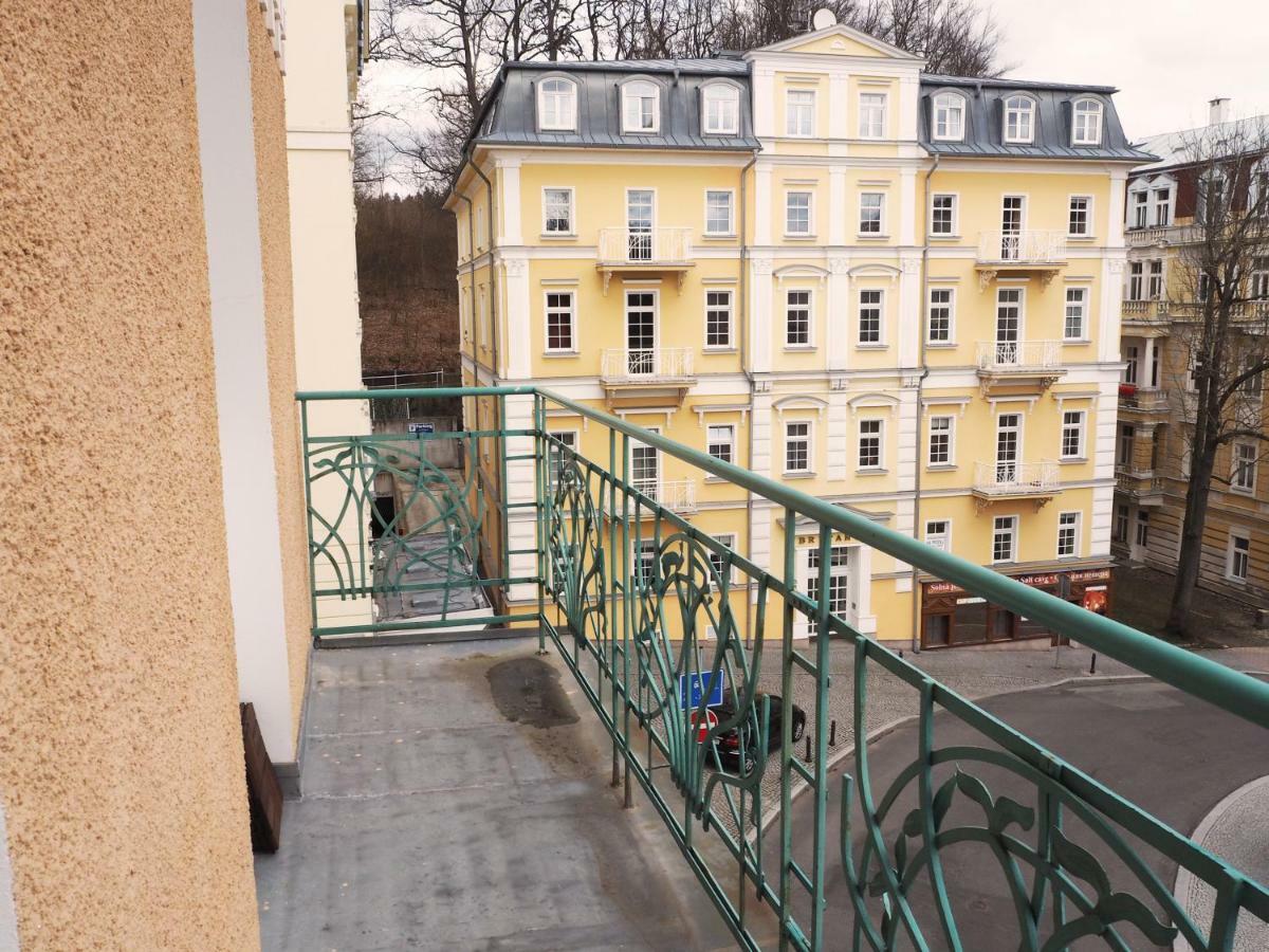 Balconies Above Colonnade Apartments Mariańskie Łaźnie Zewnętrze zdjęcie